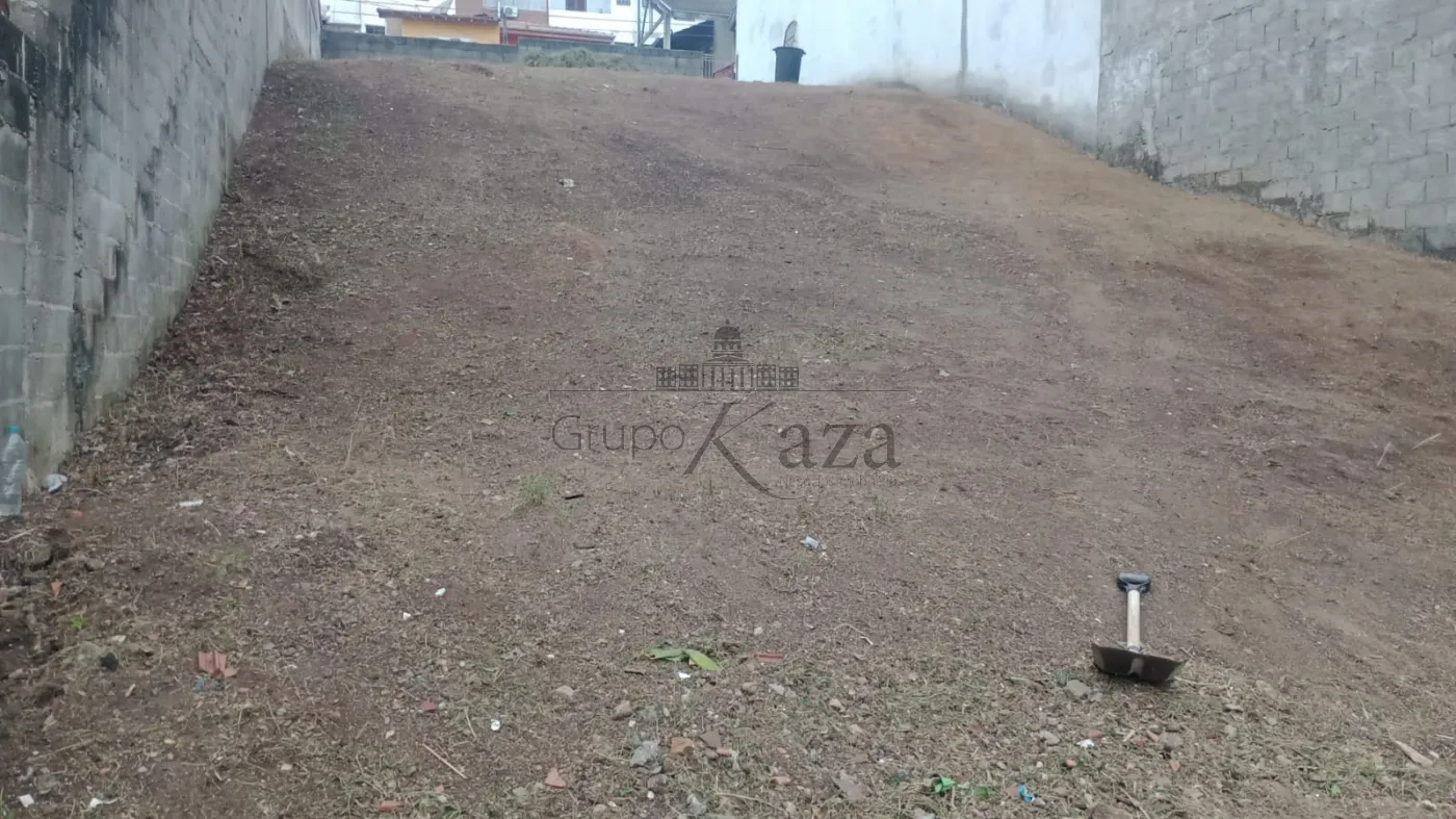 Foto 1 de Terreno Padrão em Vila Formosa, Jacareí - imagem 1 Foto 1 de Terreno Padrão em Vila Formosa, Jacareí - imagem 1