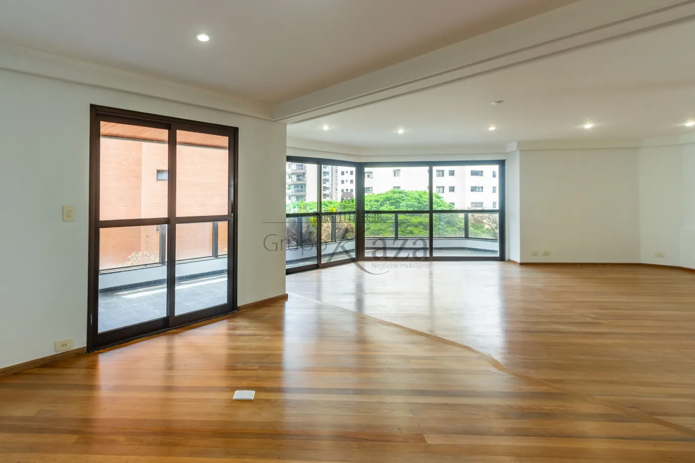 Foto 1 de Apartamento Padrão em Moema Pássaros, São Paulo - imagem 1 Foto 1 de Apartamento Padrão em Moema Pássaros, São Paulo - imagem 1