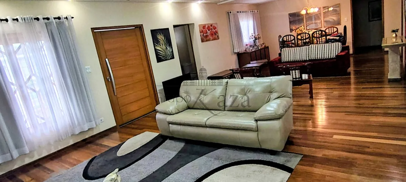 Foto 1 de Casa Condomínio em Terras de Santa Helena, Jacareí - imagem 1 Foto 1 de Casa Condomínio em Terras de Santa Helena, Jacareí - imagem 1