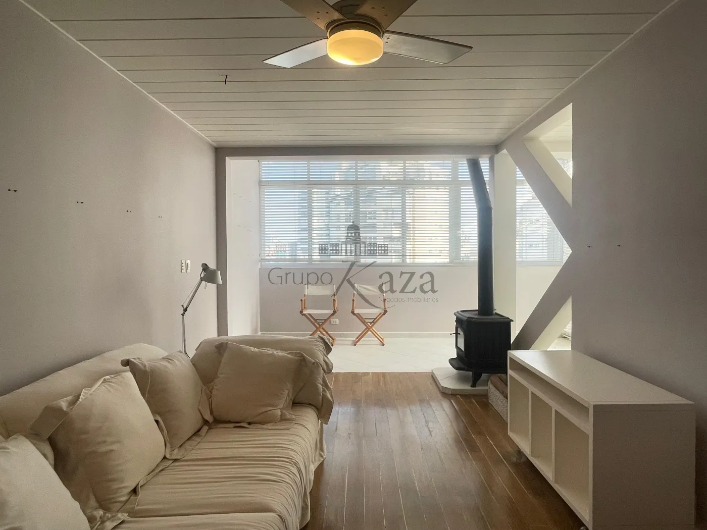 Foto 1 de Apartamento Padrão em Cerqueira César, São Paulo - imagem 1 Foto 1 de Apartamento Padrão em Cerqueira César, São Paulo - imagem 1