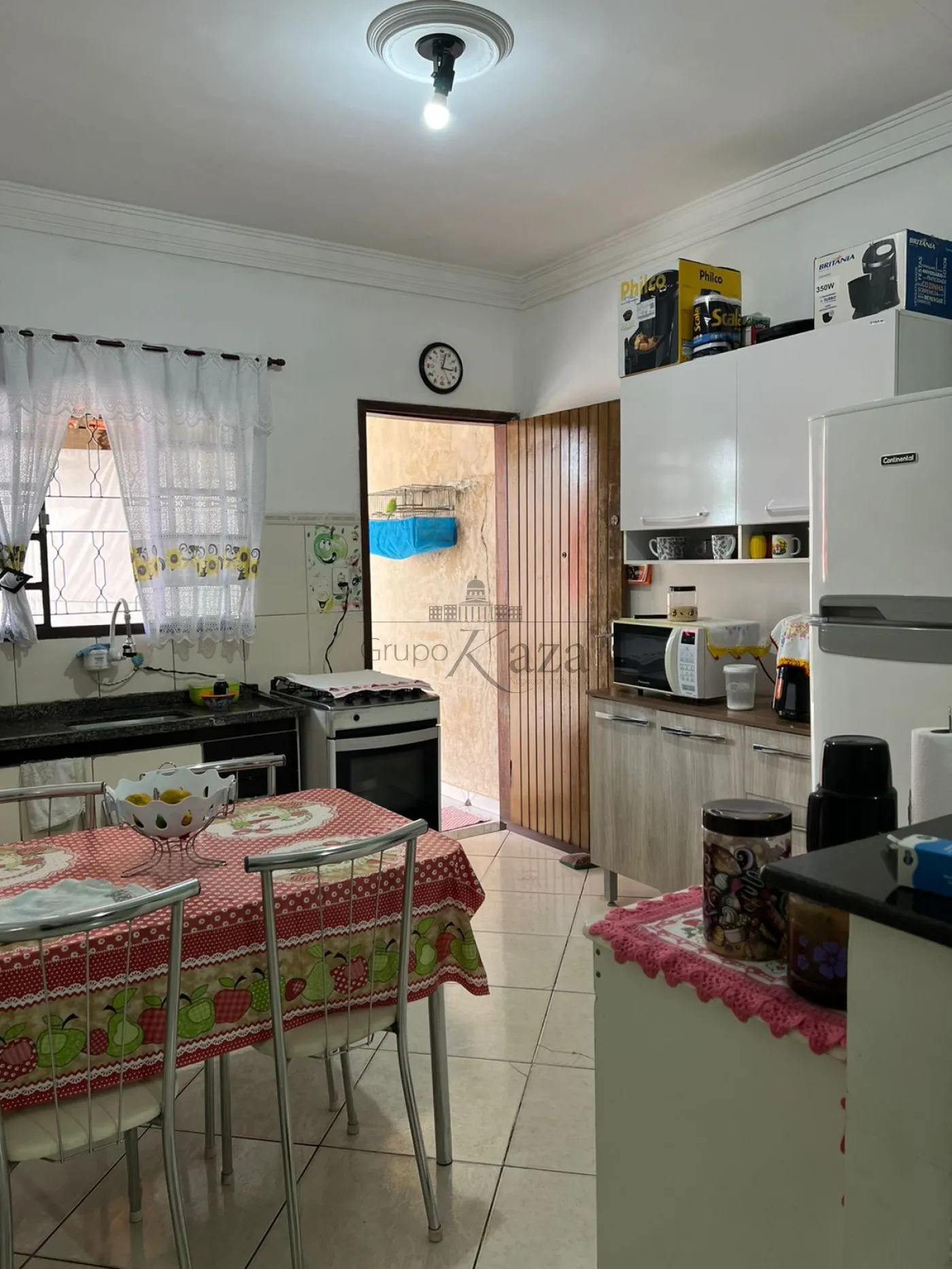 Foto 3 de Casa Padrão em Jardim Santa Rosa, São José dos Campos - imagem 3 Foto 3 de Casa Padrão em Jardim Santa Rosa, São José dos Campos - imagem 3