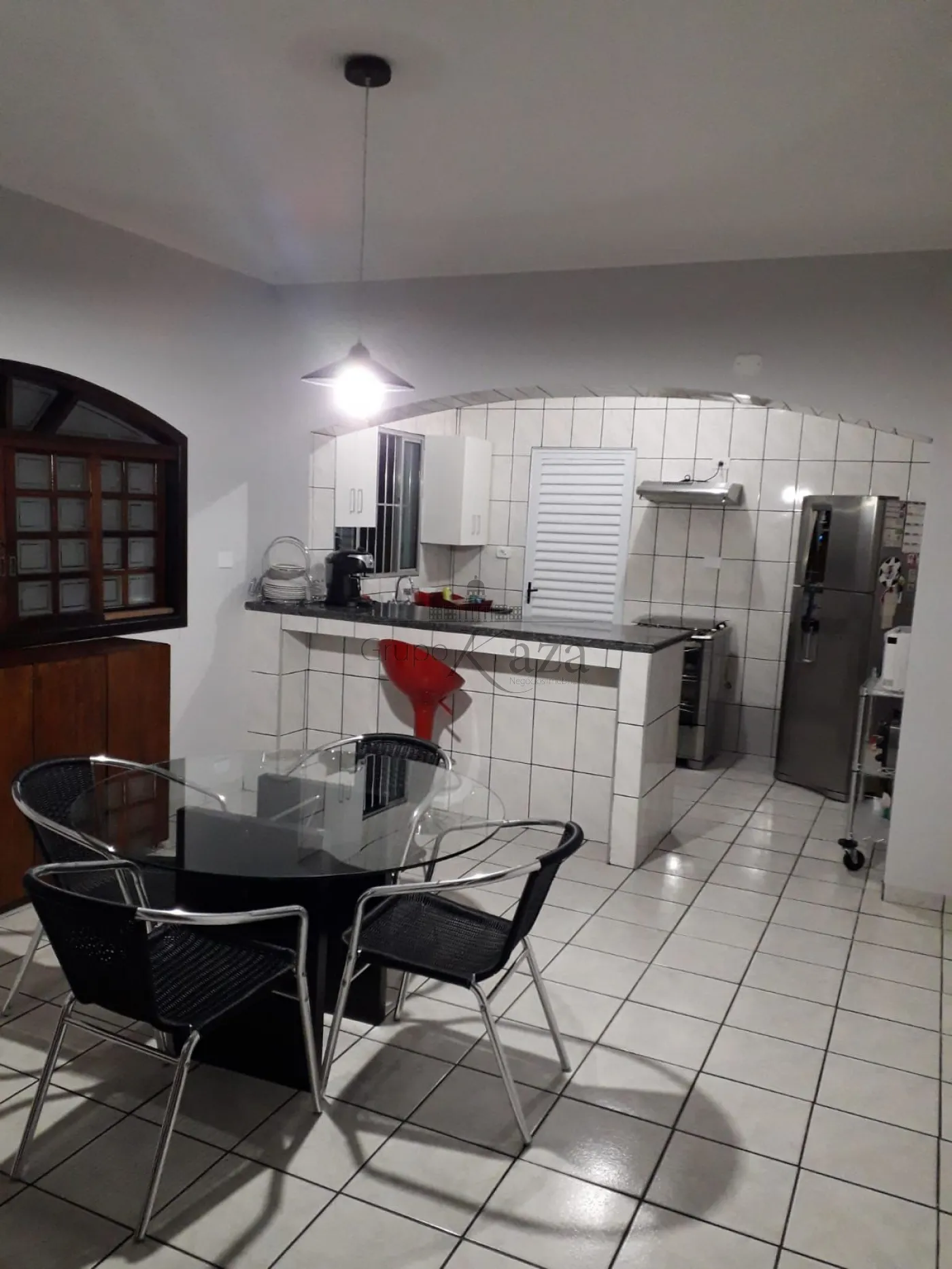 Foto 3 de Casa Padrão em Vila Tesouro, São José dos Campos - imagem 3 Foto 3 de Casa Padrão em Vila Tesouro, São José dos Campos - imagem 3