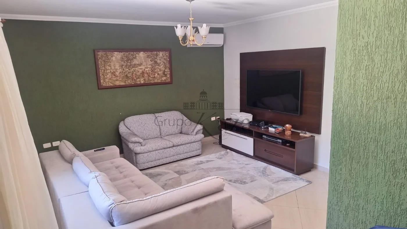 Foto 1 de Casa Padrão em Vila Tesouro, São José dos Campos - imagem 1 Foto 1 de Casa Padrão em Vila Tesouro, São José dos Campos - imagem 1