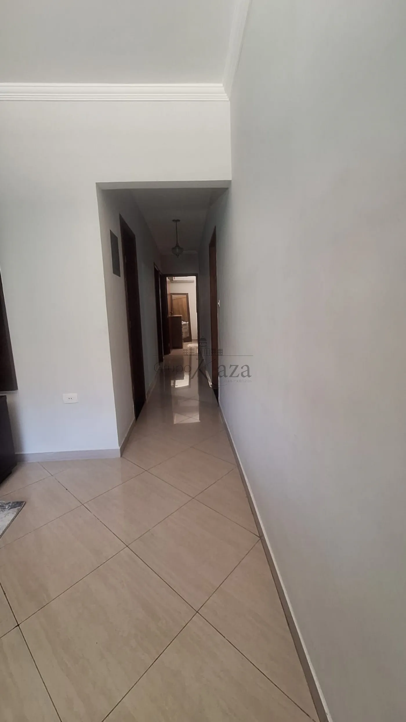 Foto 3 de Casa Padrão em Vila Tesouro, São José dos Campos - imagem 3 Foto 3 de Casa Padrão em Vila Tesouro, São José dos Campos - imagem 3