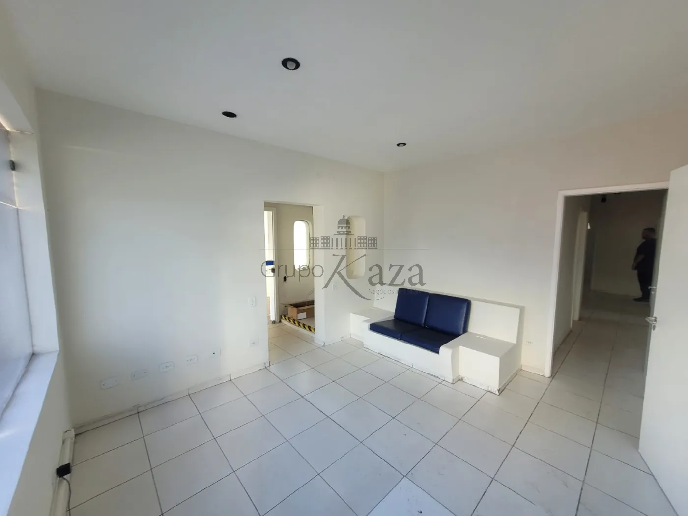 Foto 2 de Comercial Casa em Vila Adyana, São José dos Campos - imagem 2 Foto 2 de Comercial Casa em Vila Adyana, São José dos Campos - imagem 2