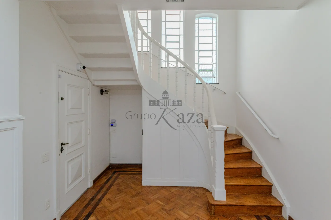 Foto 1 de Casa Sobrado em Jardim América, São Paulo - imagem 1 Foto 1 de Casa Sobrado em Jardim América, São Paulo - imagem 1