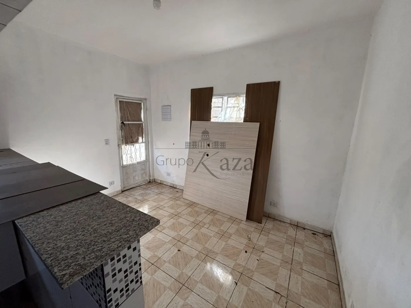 Foto 1 de Casa Padrão em Primavera 1A, São José dos Campos - imagem 1 Foto 1 de Casa Padrão em Primavera 1A, São José dos Campos - imagem 1