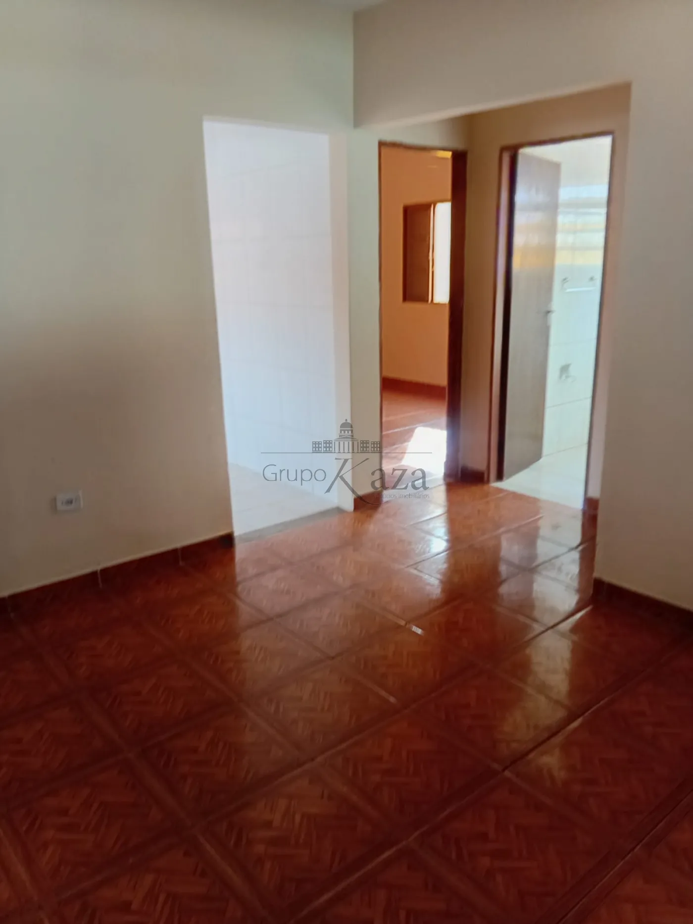 Foto 1 de Casa Padrão em Jardim Oriente, São José dos Campos - imagem 1 Foto 1 de Casa Padrão em Jardim Oriente, São José dos Campos - imagem 1