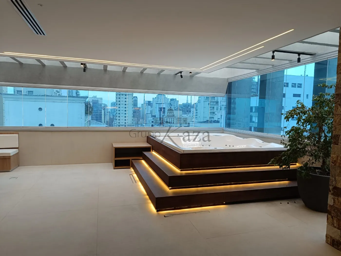 Foto 2 de Apartamento Cobertura Duplex em Jardim Paulista, São Paulo - imagem 2