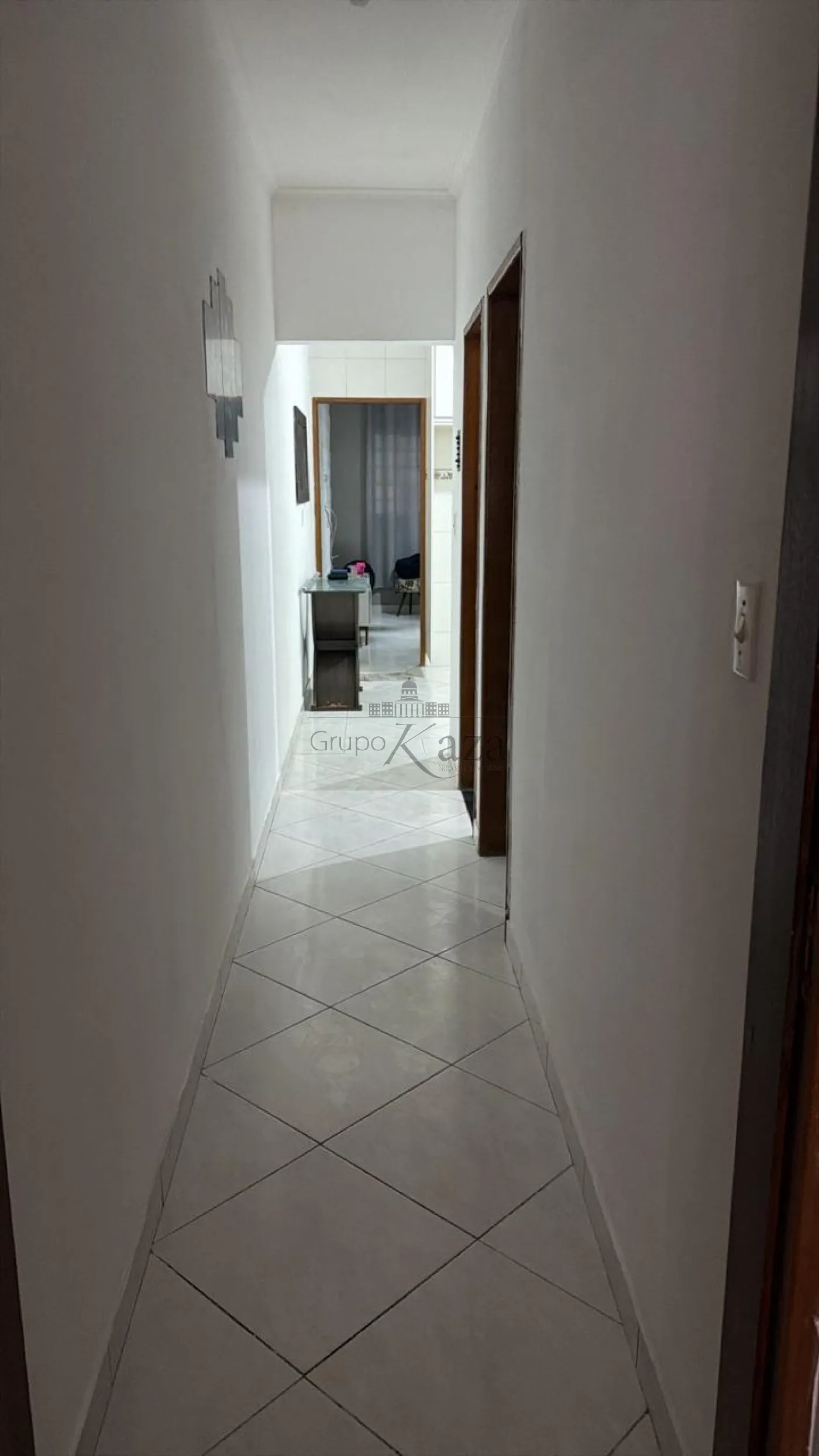Foto 3 de Casa Padrão em Jardim das Cerejeiras, São José dos Campos - imagem 3 Foto 3 de Casa Padrão em Jardim das Cerejeiras, São José dos Campos - imagem 3