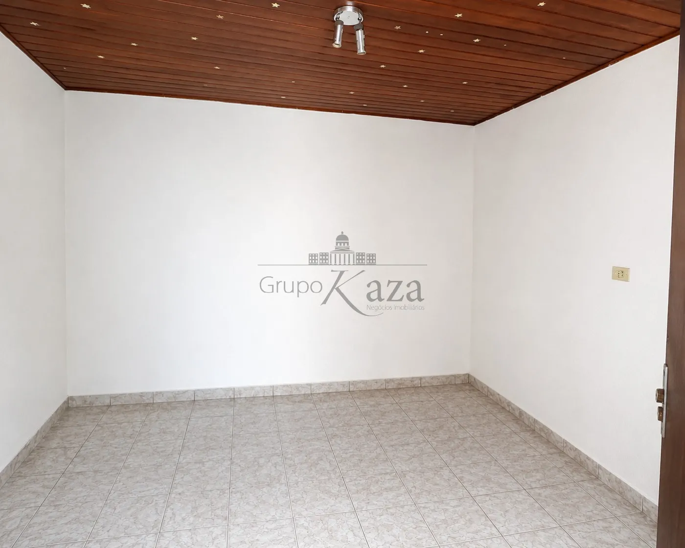 Foto 1 de Casa Padrão em Vila Letônia, São José dos Campos - imagem 1 Foto 1 de Casa Padrão em Vila Letônia, São José dos Campos - imagem 1