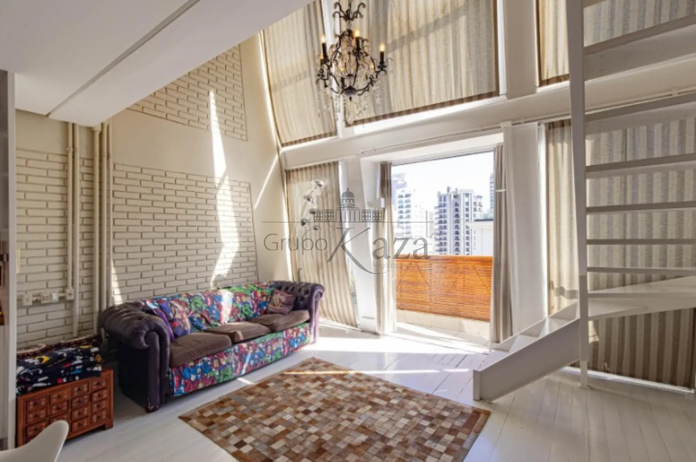 Foto 1 de Apartamento Cobertura Triplex em Jardim América, São Paulo - imagem 1 Foto 1 de Apartamento Cobertura Triplex em Jardim América, São Paulo - imagem 1