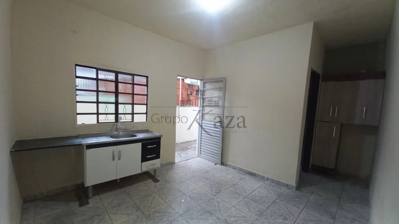 Foto 3 de Casa Térrea em Jardim Pararangaba, São José dos Campos - imagem 3 Foto 3 de Casa Térrea em Jardim Pararangaba, São José dos Campos - imagem 3