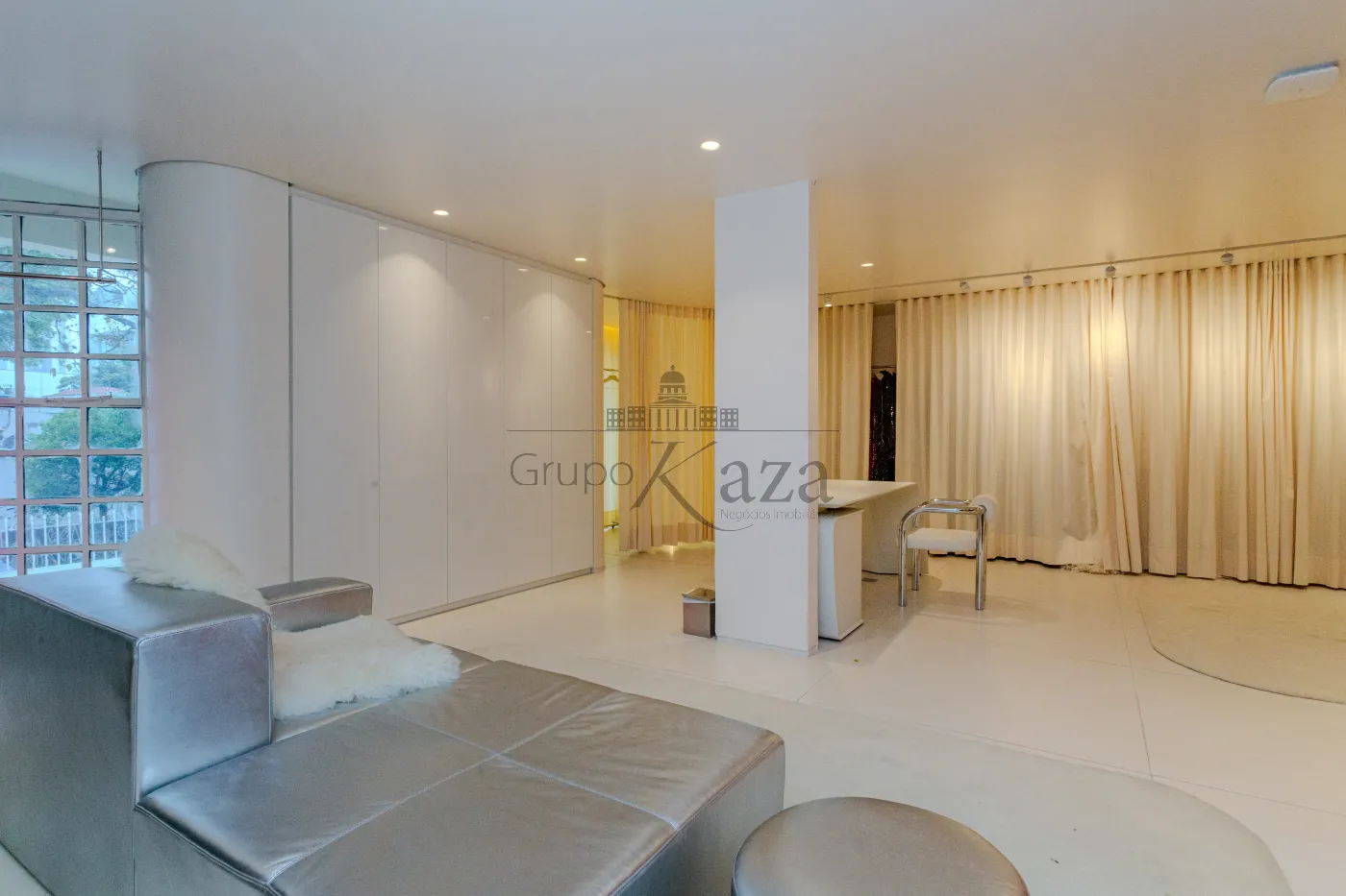 Foto 1 de Comercial Casa em Pinheiros, São Paulo - imagem 1 Foto 1 de Comercial Casa em Pinheiros, São Paulo - imagem 1