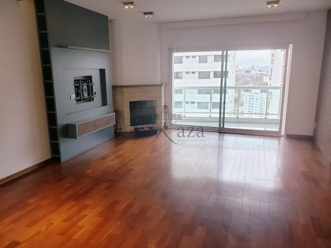 Foto 1 de Apartamento Padrão em Aclimação, São Paulo - imagem 1 Foto 1 de Apartamento Padrão em Aclimação, São Paulo - imagem 1