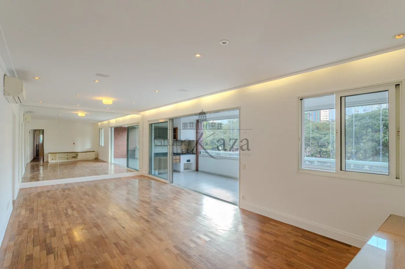 Foto 1 de Apartamento Padrão em Itaim Bibi, São Paulo - imagem 1 Foto 1 de Apartamento Padrão em Itaim Bibi, São Paulo - imagem 1