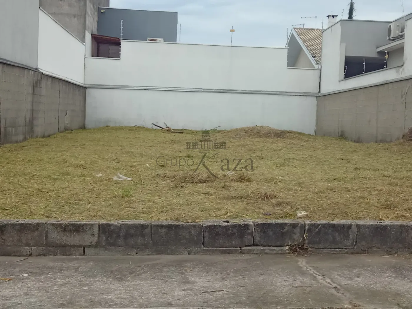 Foto 1 de Terreno Padrão em Villa Branca, Jacareí - imagem 1 Foto 1 de Terreno Padrão em Villa Branca, Jacareí - imagem 1