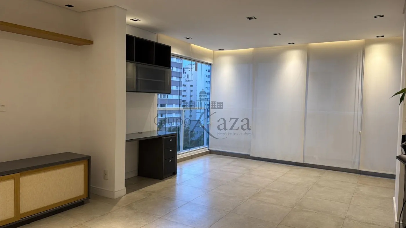 Foto 1 de Apartamento Padrão em Moema, São Paulo - imagem 1 Foto 1 de Apartamento Padrão em Moema, São Paulo - imagem 1