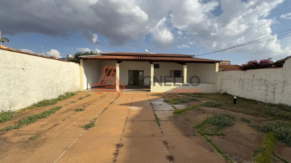Alugar Casa / Bairro em Franca R$ 1.980,00 - Foto 1