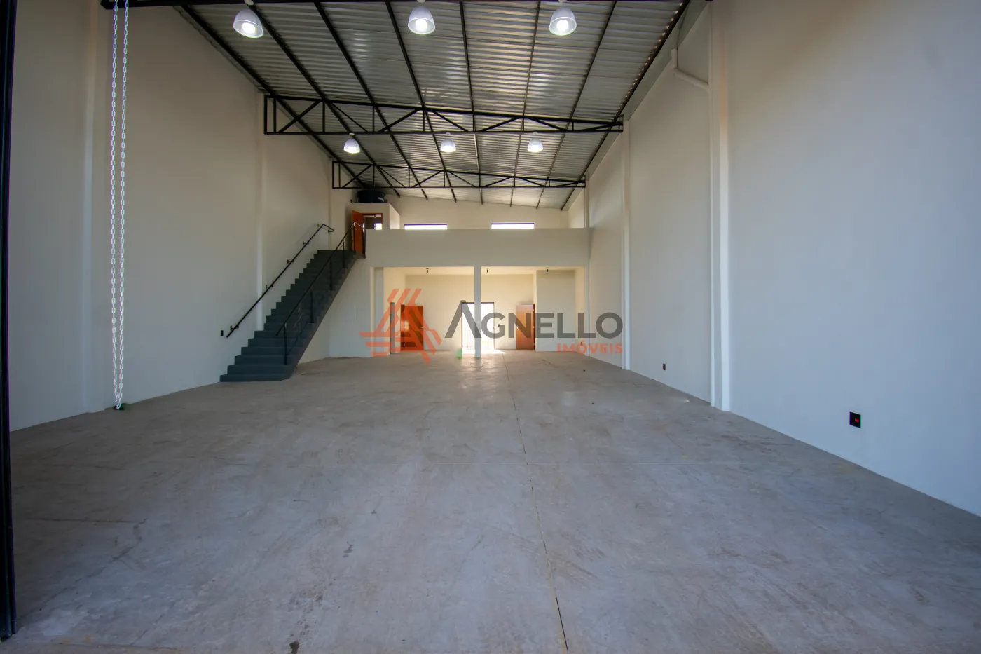 Alugar Comercial / Galp&atilde;o em Patroc&iacute;nio Paulista R$ 5.000,00 - Foto 2