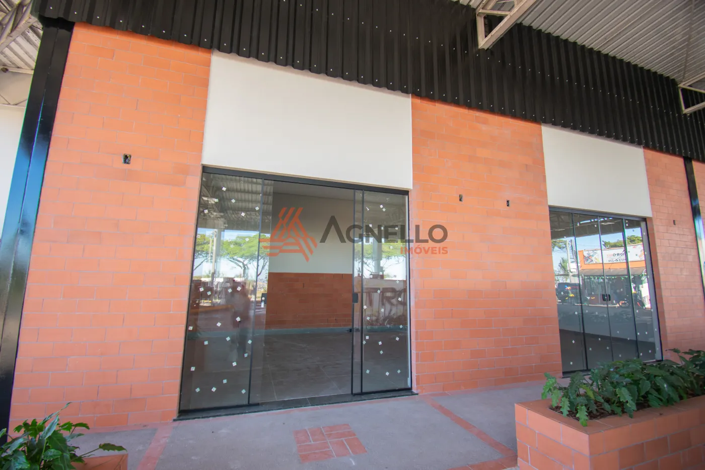 Alugar Comercial / Loja em Franca R$ 3.900,00 - Foto 1