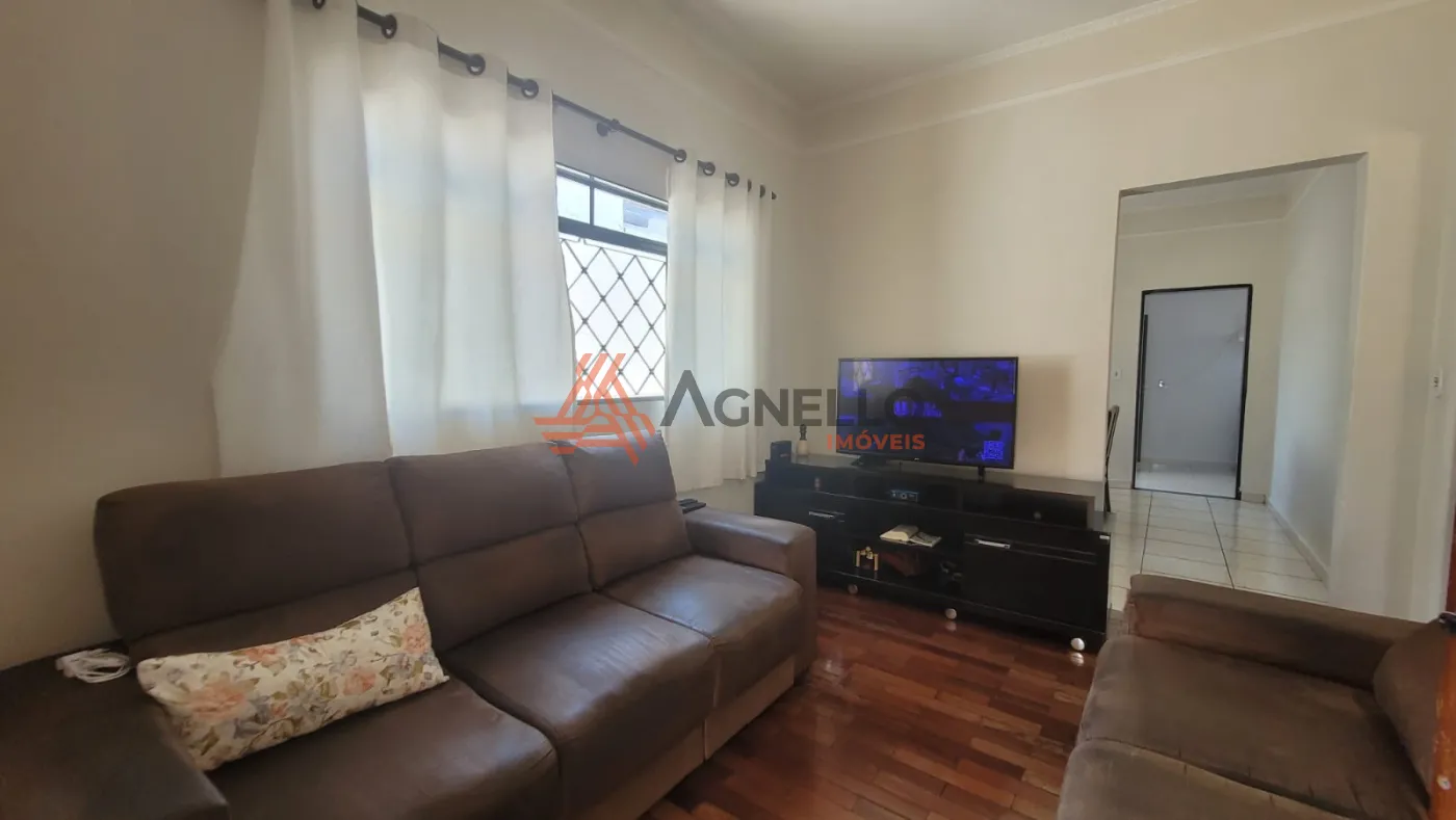 Comprar Casa / Bairro em Franca R$ 380.000,00 - Foto 1