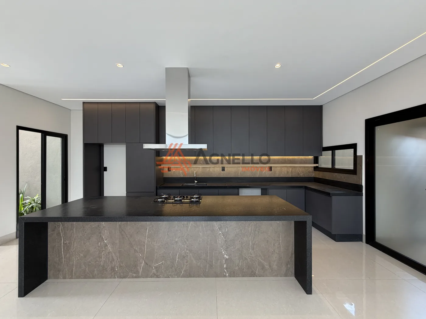 Comprar Casa / Condom&iacute;nio em Franca R$ 2.400.000,00 - Foto 2