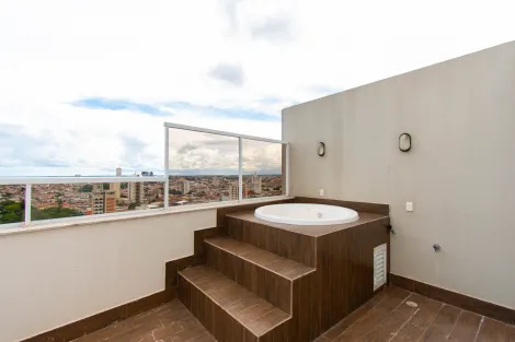 Franca Centro Apartamento Venda R$1.700.000,00 Condominio R$1.300,00 3 Dormitorios 3 Vagas Area construida 330.71m2