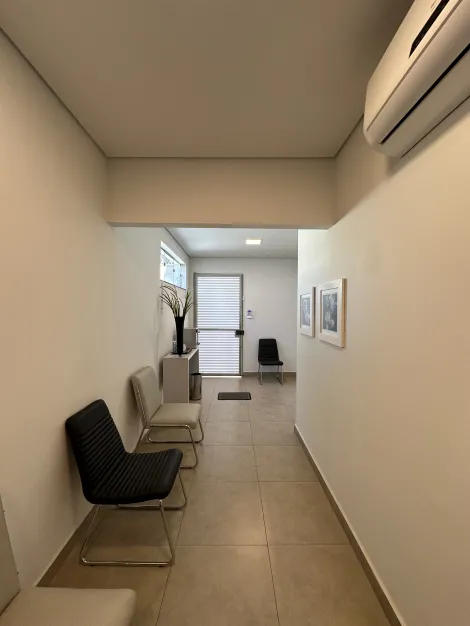 Franca Centro Comercial Venda R$690.000,00 3 Dormitorios 4 Vagas Area do terreno 303.75m2 