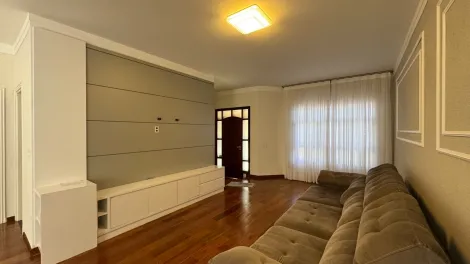 Franca Condominio Green Park Casa Venda R$1.480.000,00 Condominio R$1.470,00 3 Dormitorios 4 Vagas Area do terreno 334.50m2 Area construida 165.40m2