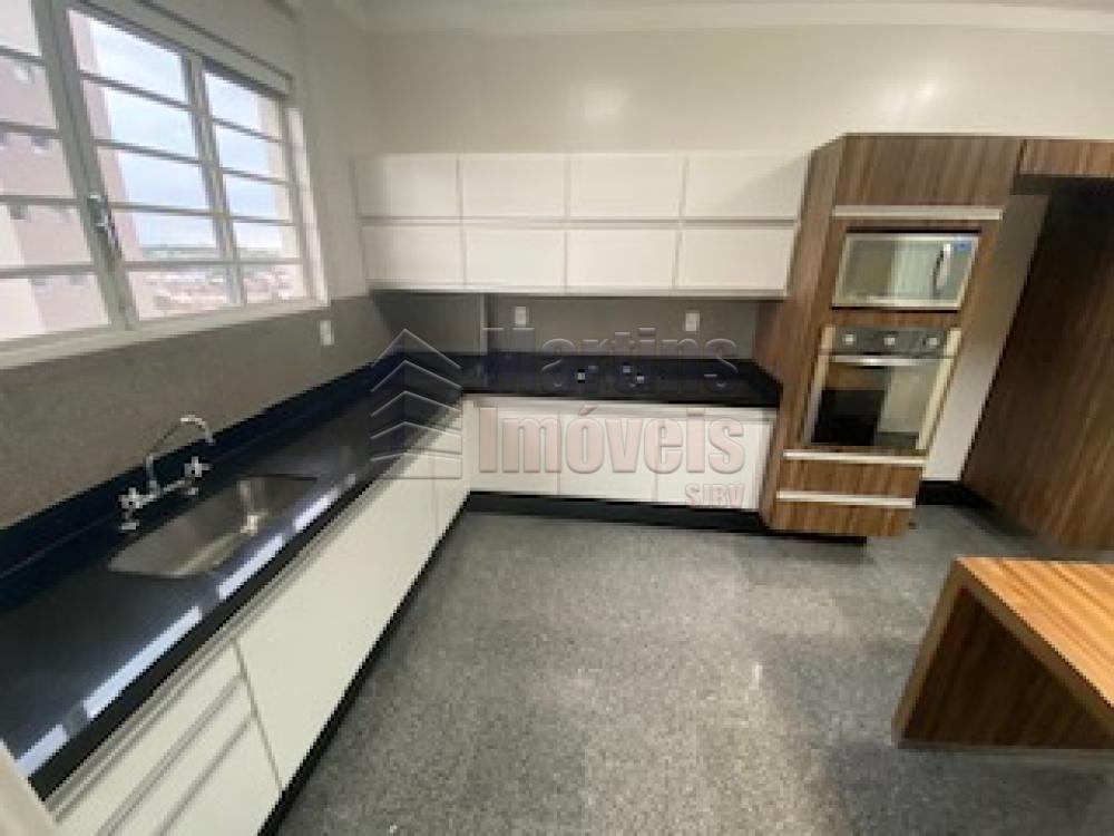 Alugar Apartamento / Padr&atilde;o em S&atilde;o Jo&atilde;o da Boa Vista R$ 1.850,00 - Foto 16