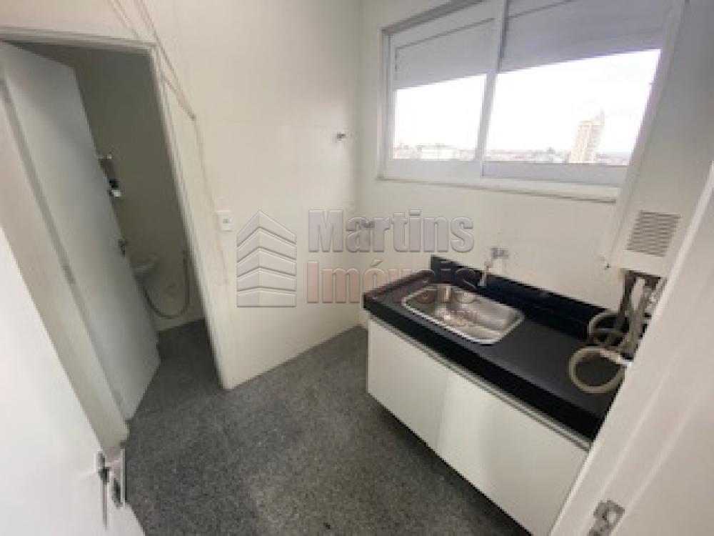 Alugar Apartamento / Padr&atilde;o em S&atilde;o Jo&atilde;o da Boa Vista R$ 1.850,00 - Foto 18