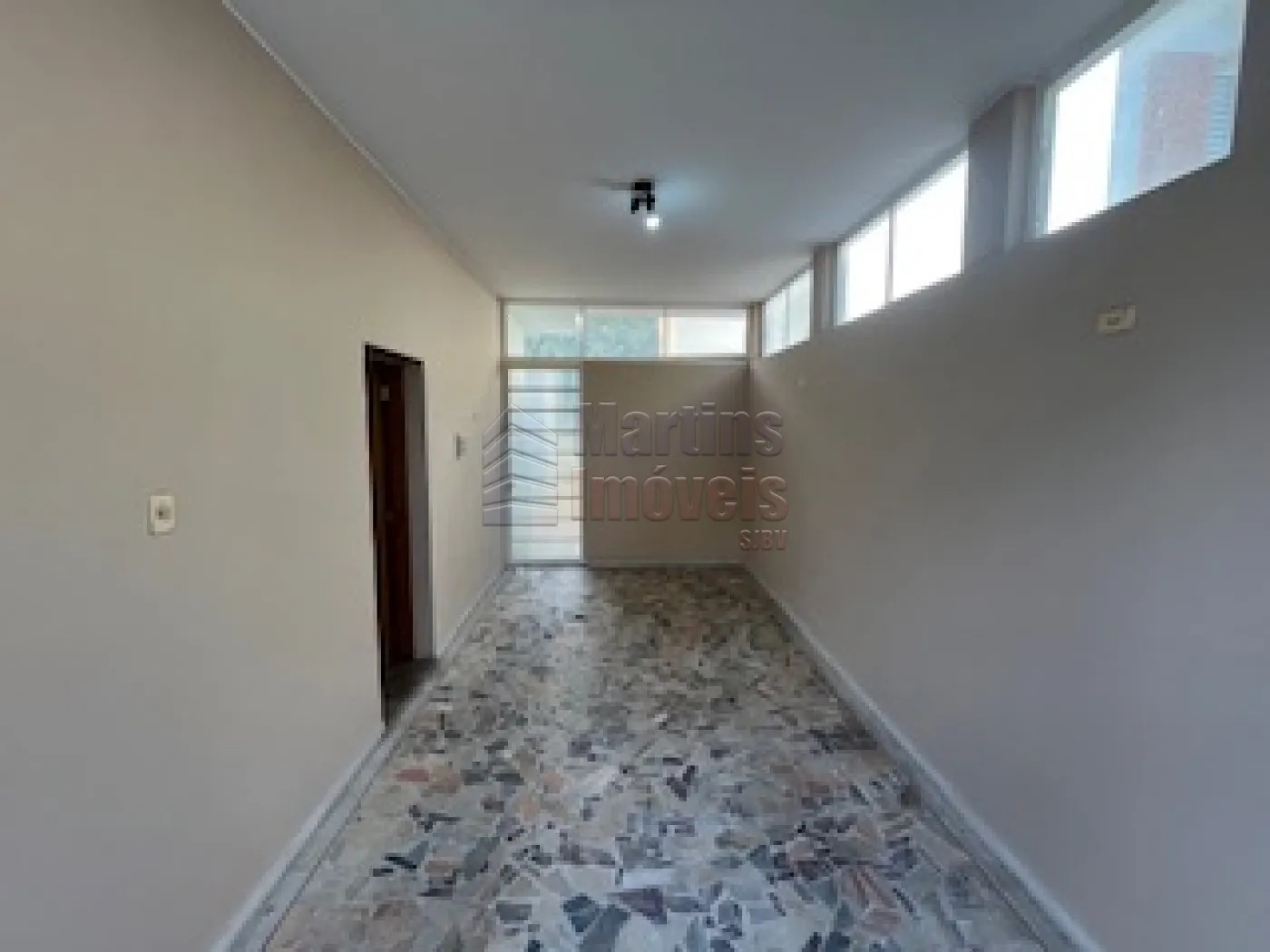 Alugar Casa / Padr&atilde;o em S&atilde;o Jo&atilde;o da Boa Vista R$ 3.500,00 - Foto 4