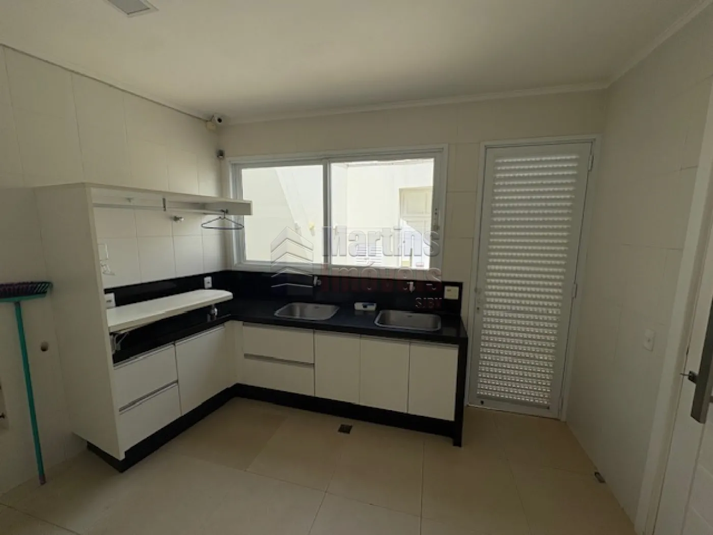 Alugar Casa / Padr&atilde;o em S&atilde;o Jo&atilde;o da Boa Vista R$ 12.000,00 - Foto 10