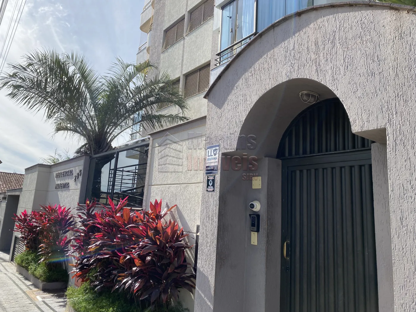 Alugar Apartamento / Padr&atilde;o em S&atilde;o Jo&atilde;o da Boa Vista R$ 1.300,00 - Foto 2