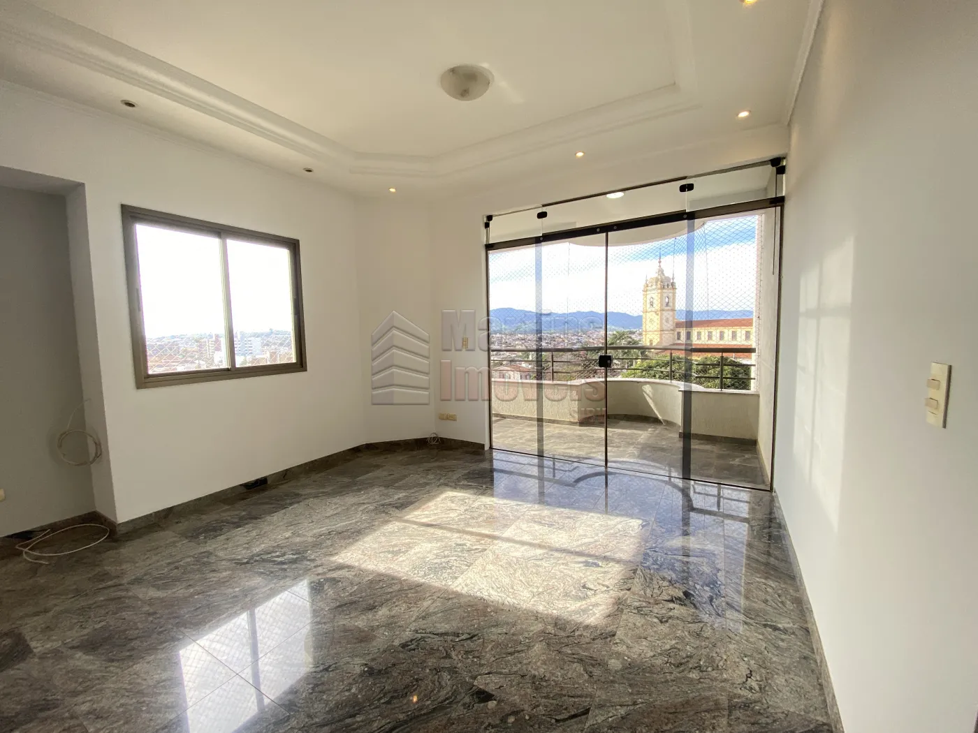 Alugar Apartamento / Padr&atilde;o em S&atilde;o Jo&atilde;o da Boa Vista R$ 1.300,00 - Foto 7