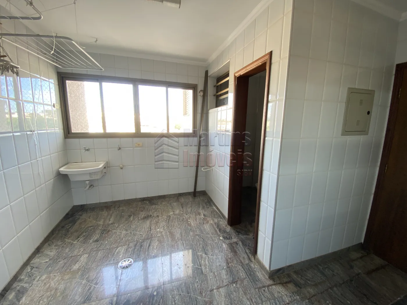 Alugar Apartamento / Padr&atilde;o em S&atilde;o Jo&atilde;o da Boa Vista R$ 1.300,00 - Foto 27