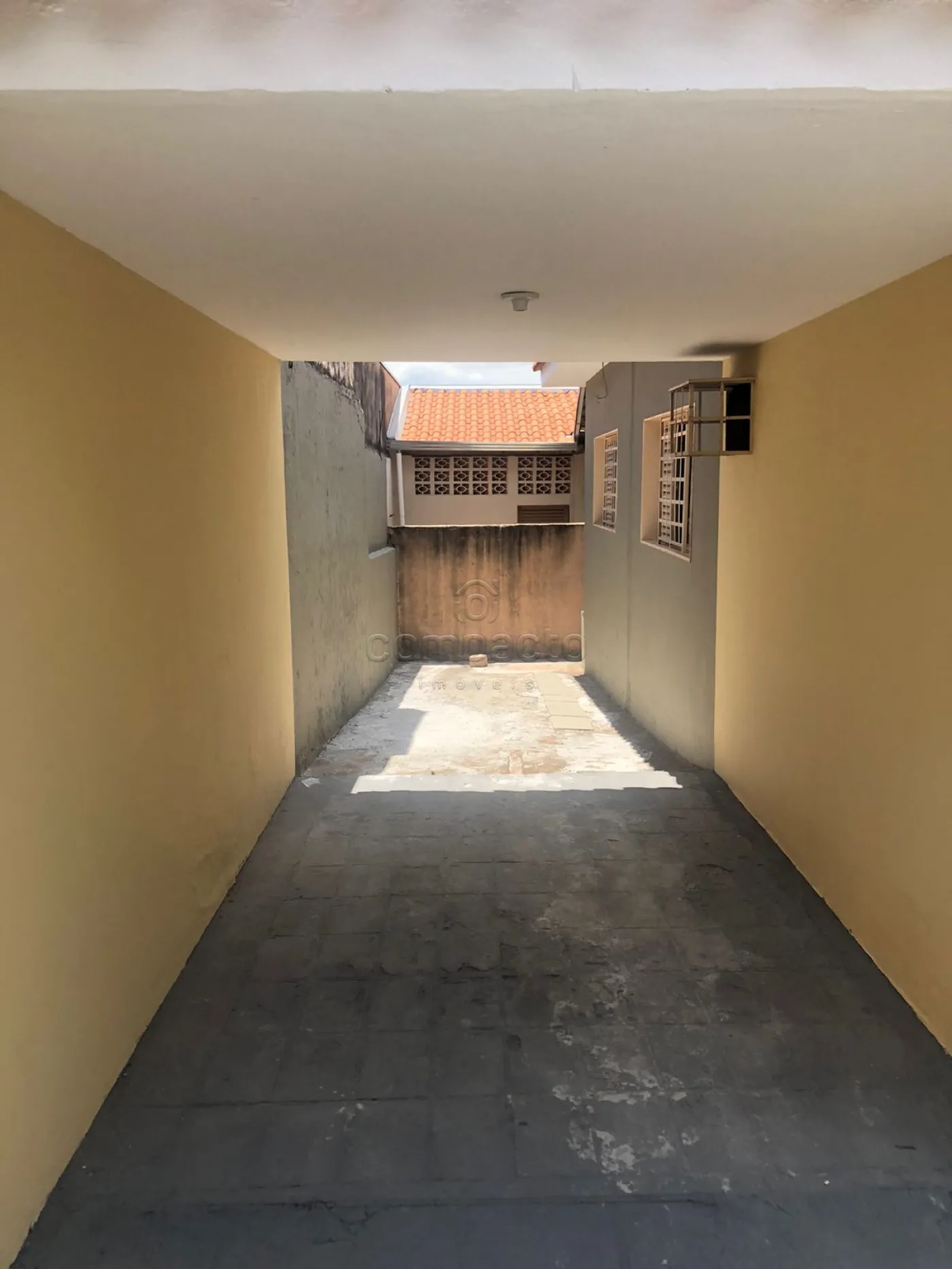 Alugar Casa / Padr&atilde;o em S&atilde;o Jos&eacute; do Rio Preto R$ 1.590,00 - Foto 23