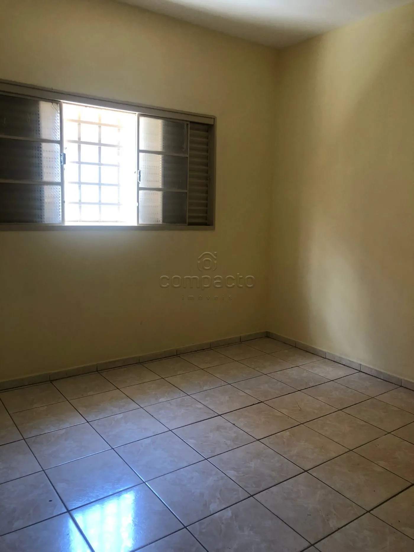 Alugar Casa / Padr&atilde;o em S&atilde;o Jos&eacute; do Rio Preto R$ 1.590,00 - Foto 12