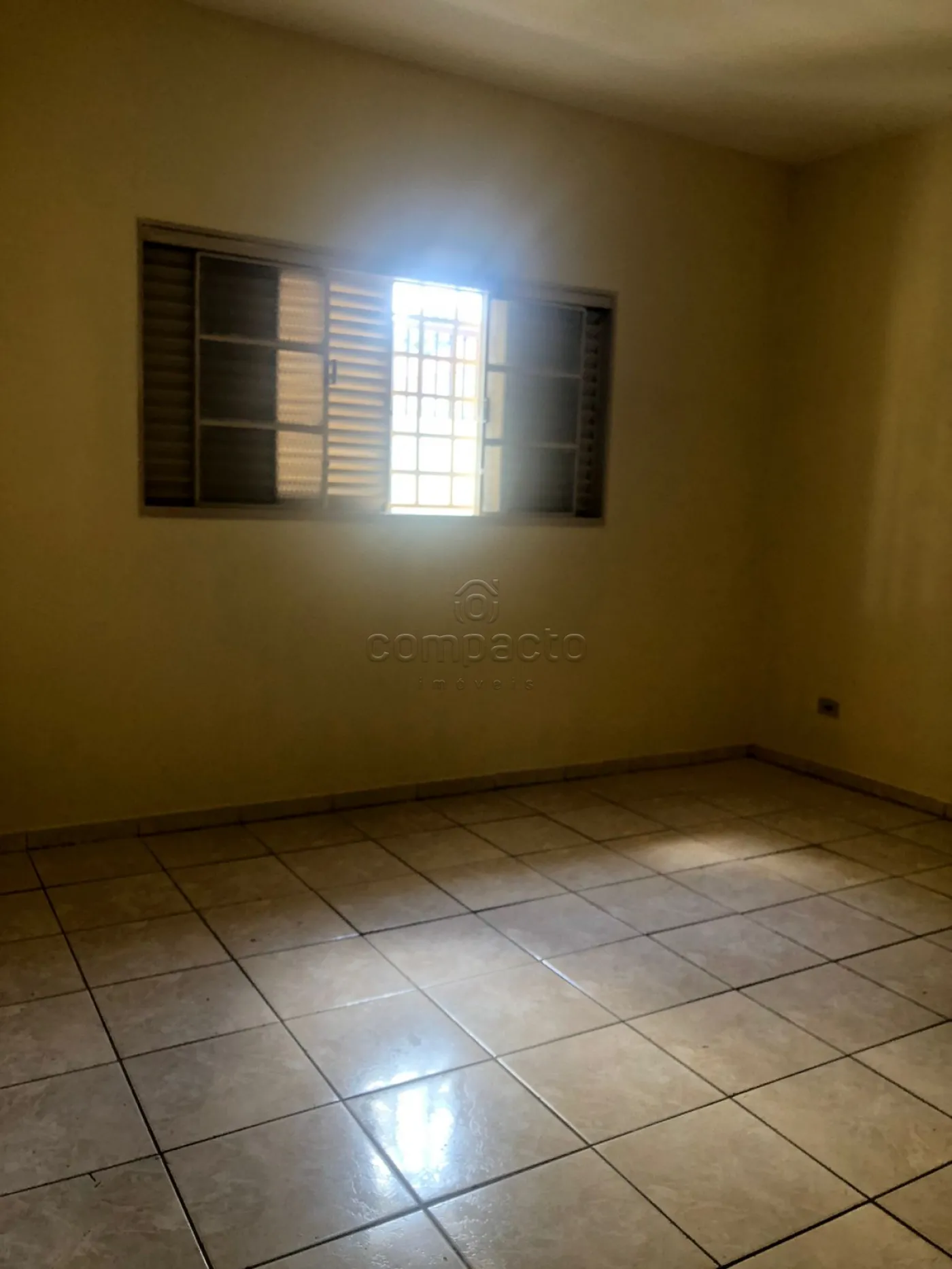 Alugar Casa / Padr&atilde;o em S&atilde;o Jos&eacute; do Rio Preto R$ 1.590,00 - Foto 14