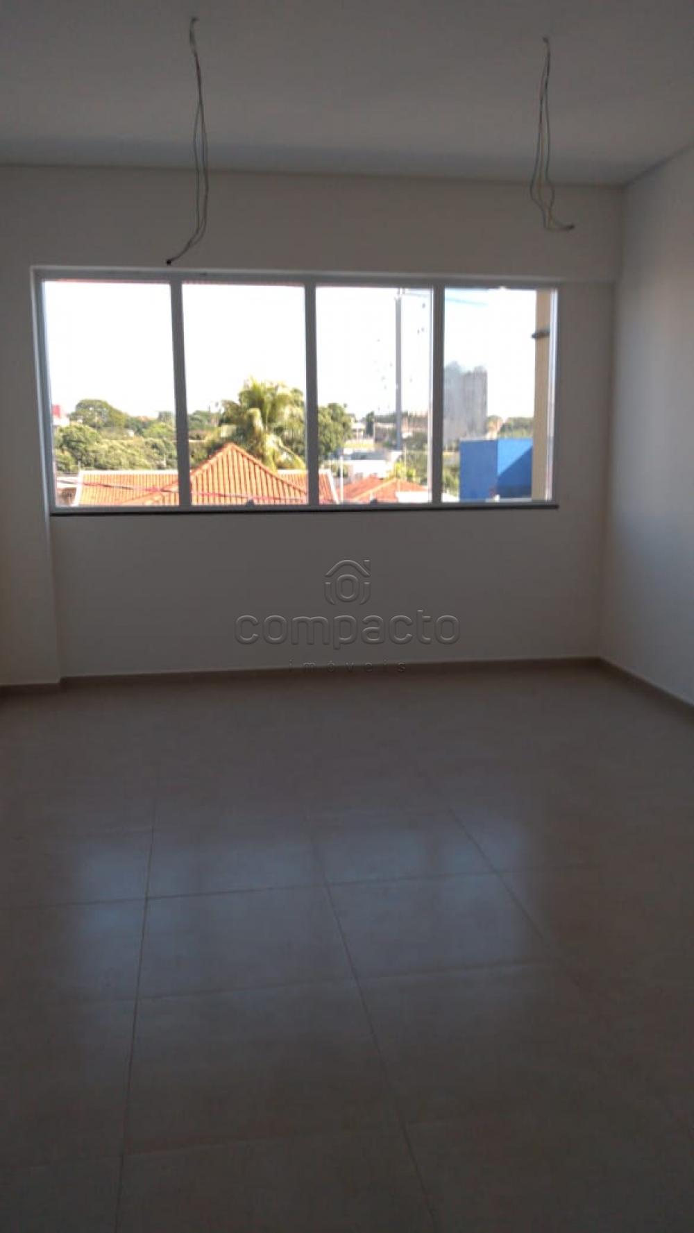 Alugar Comercial / SalaLoja Condom&iacute;nio em S&atilde;o Jos&eacute; do Rio Preto R$ 1.450,00 - Foto 7