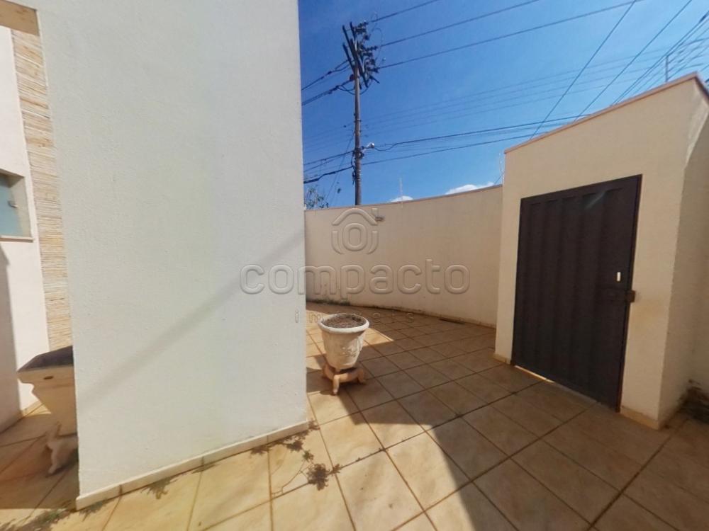 Alugar Comercial / Casa em S&atilde;o Jos&eacute; do Rio Preto R$ 5.500,00 - Foto 12