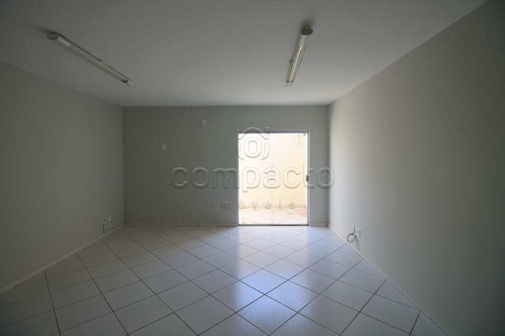 Comercial SalaLoja Condomínio em São José do Rio Preto