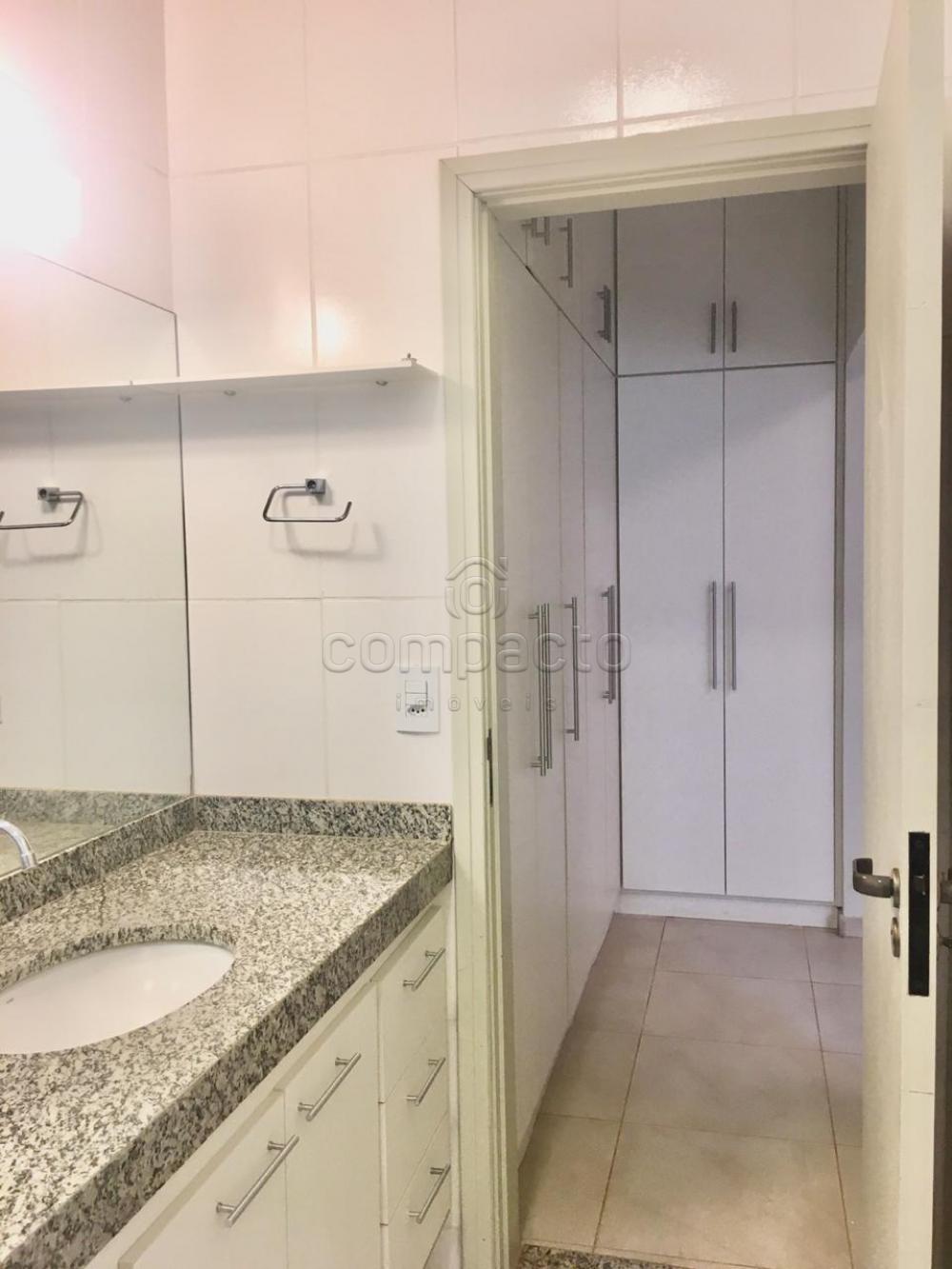 Alugar Casa / Condom&iacute;nio em S&atilde;o Jos&eacute; do Rio Preto R$ 3.600,00 - Foto 12