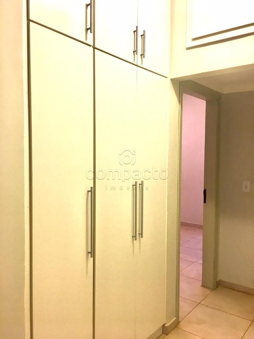 Alugar Casa / Condom&iacute;nio em S&atilde;o Jos&eacute; do Rio Preto R$ 3.600,00 - Foto 15