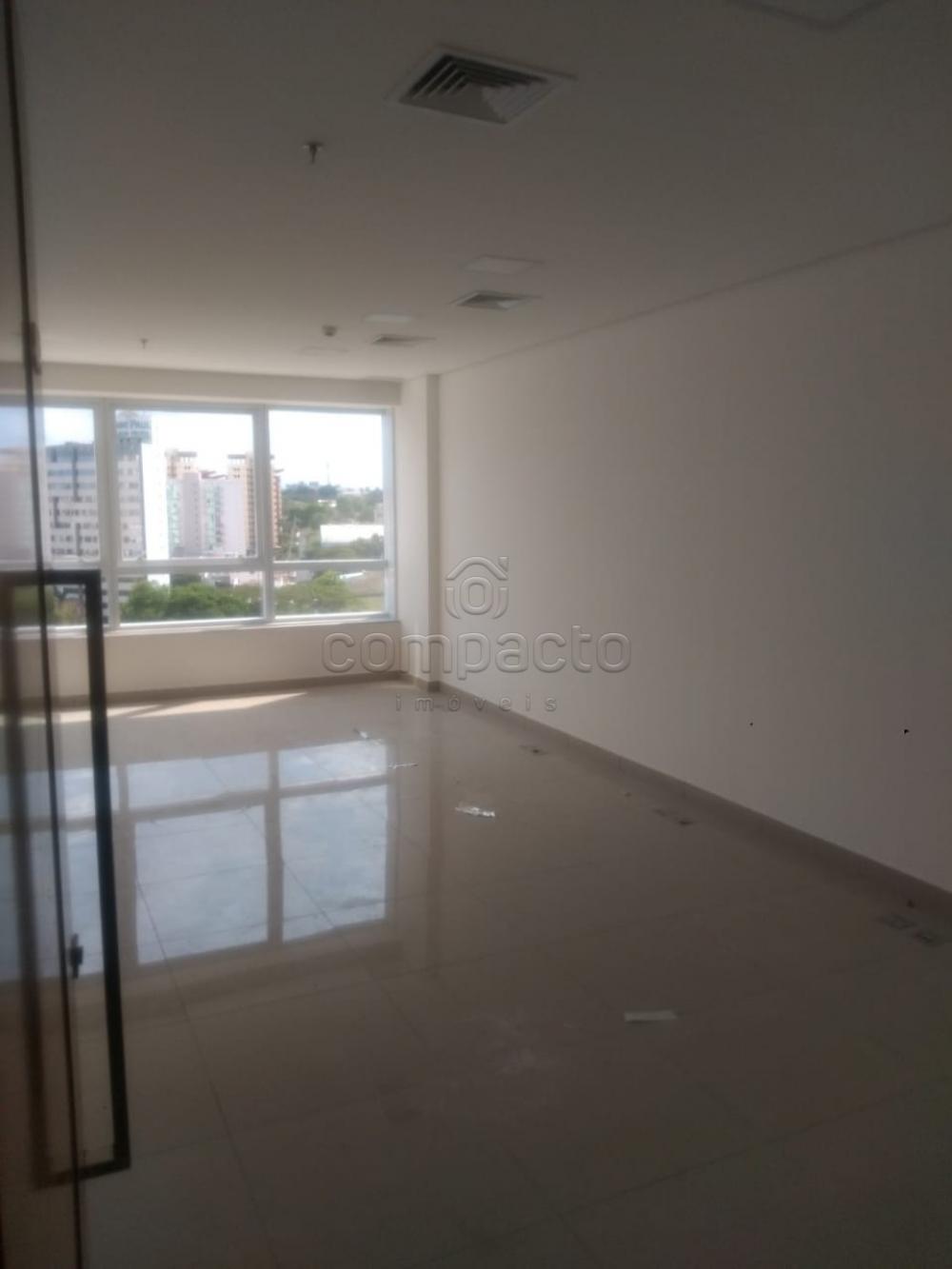 Comercial SalaLoja Condomínio em São José do Rio Preto
