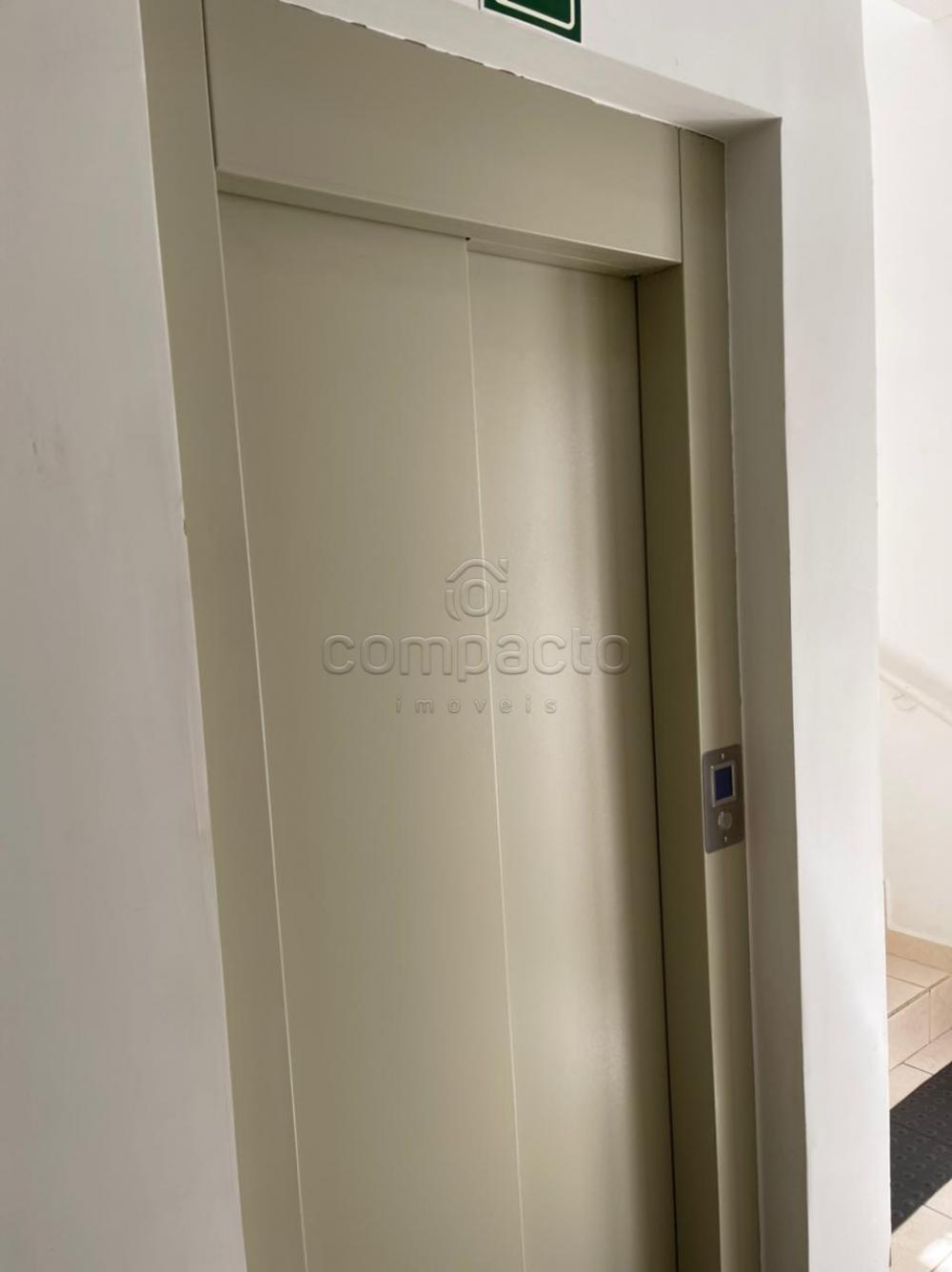 Alugar Comercial / SalaLoja Condom&iacute;nio em S&atilde;o Jos&eacute; do Rio Preto R$ 1.350,00 - Foto 5