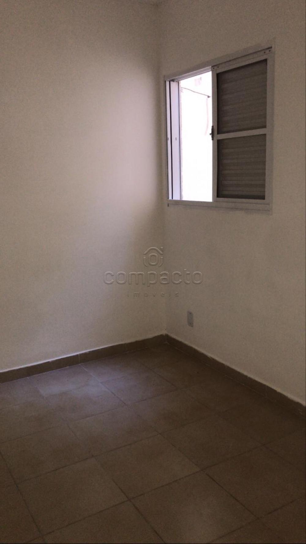 Comprar Apartamento / Padr&atilde;o em S&atilde;o Jos&eacute; do Rio Preto R$ 165.000,00 - Foto 5
