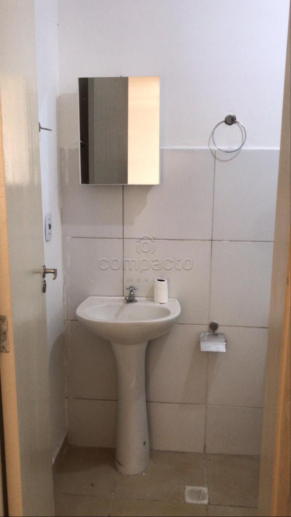 Comprar Apartamento / Padr&atilde;o em S&atilde;o Jos&eacute; do Rio Preto R$ 165.000,00 - Foto 6