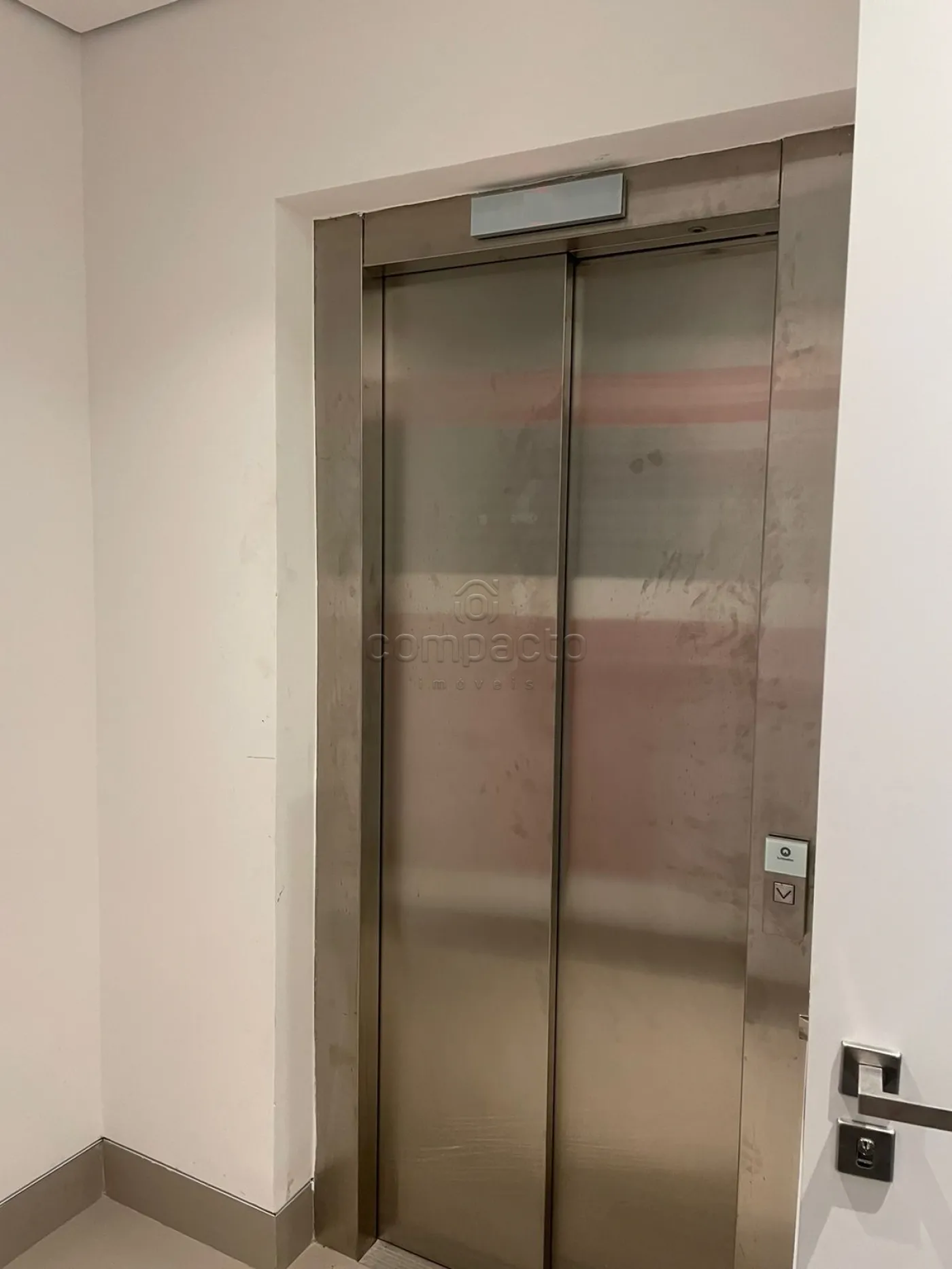 Alugar Comercial / SalaLoja Condom&iacute;nio em S&atilde;o Jos&eacute; do Rio Preto R$ 22.000,00 - Foto 9